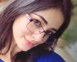 She used to wear glasses to see properly.